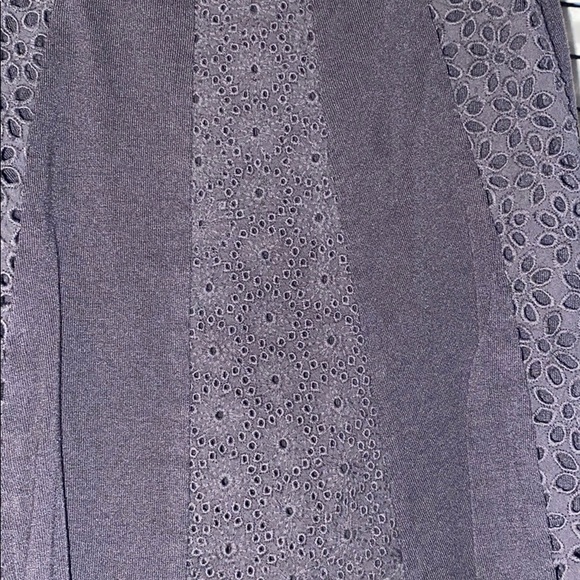 Crop Top - Picture 2 of 4